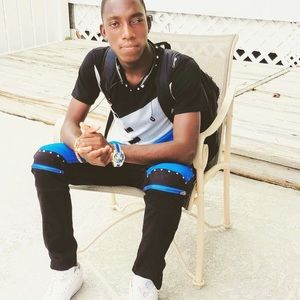 Meet your Posher, Pierre